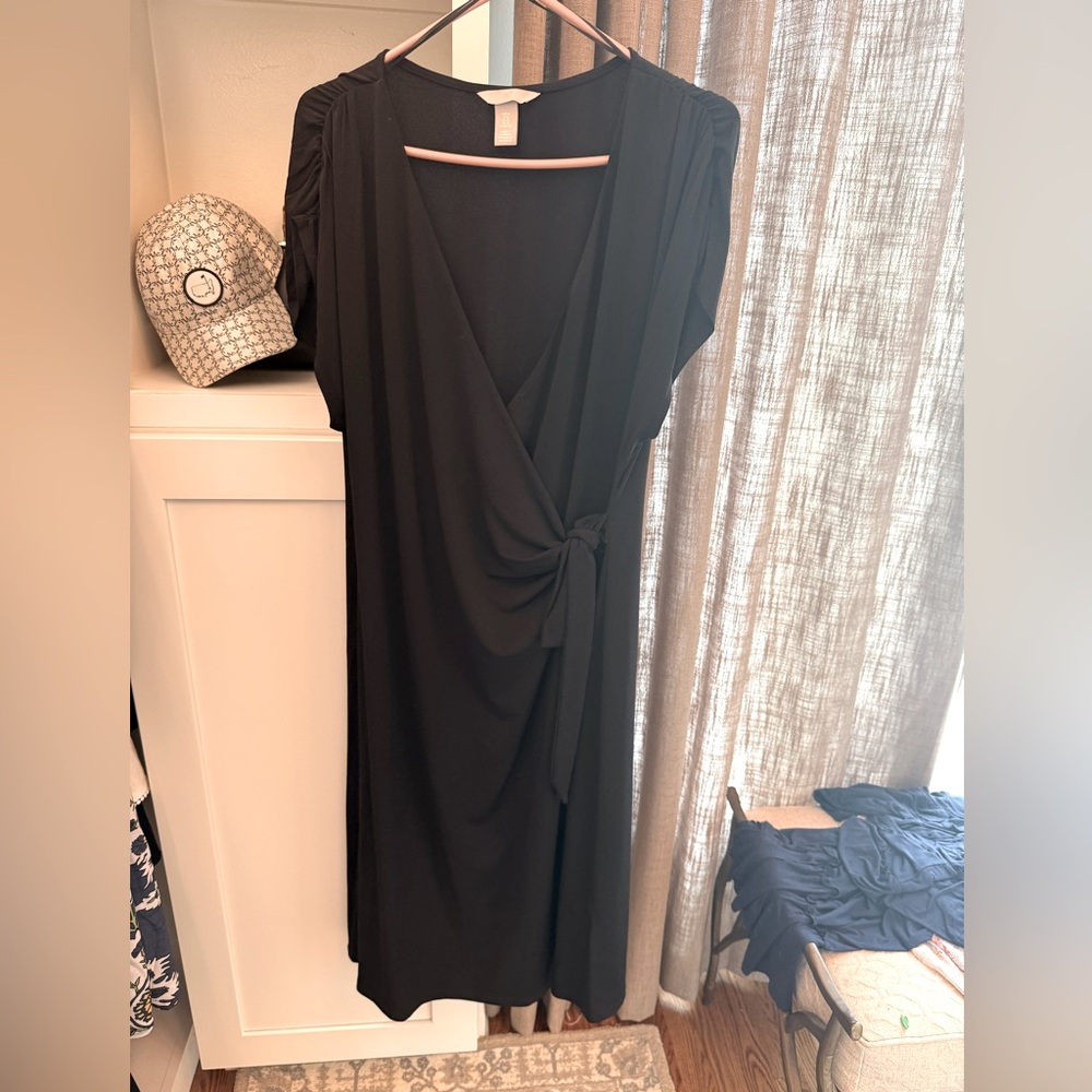 H&M Black Ruched Sheath Dress V-Neck Midi